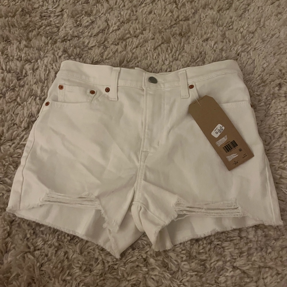 Levi’s high rise jean shorts brand new with tags